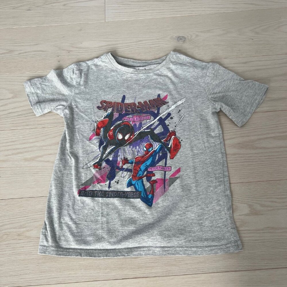 spider man boys t-shirt grey medium 7-8 years  old